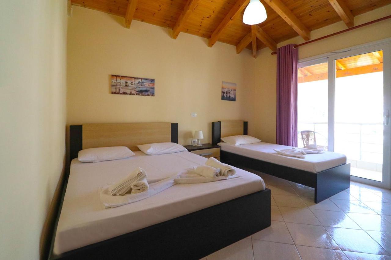 Hotel Potami Beach - Mondi Goro Himarë Dış mekan fotoğraf