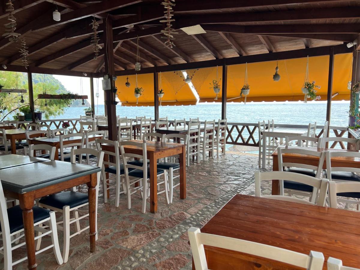 Hotel Potami Beach - Mondi Goro Himarë Dış mekan fotoğraf