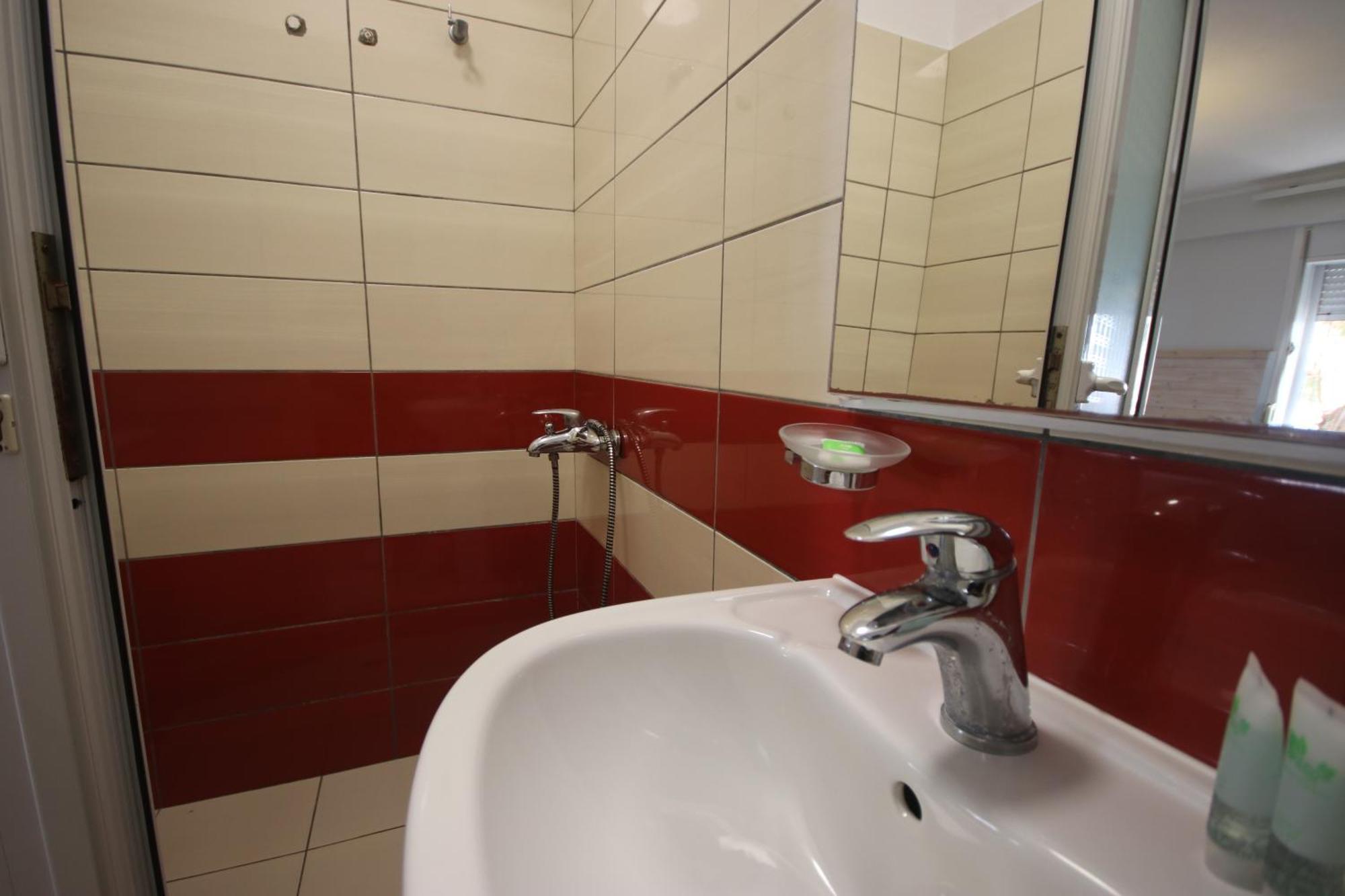 Hotel Potami Beach - Mondi Goro Himarë Dış mekan fotoğraf