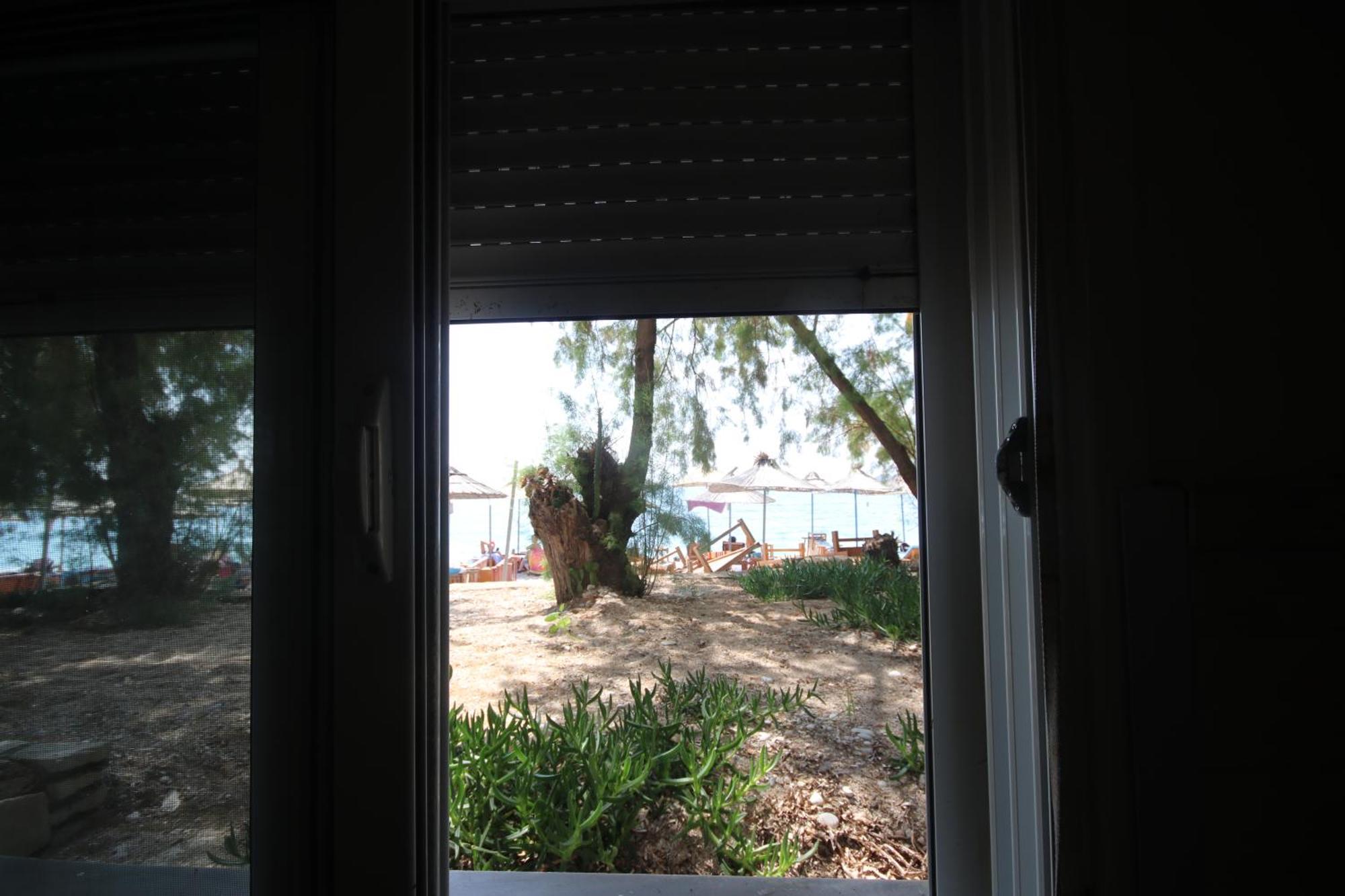 Hotel Potami Beach - Mondi Goro Himarë Dış mekan fotoğraf