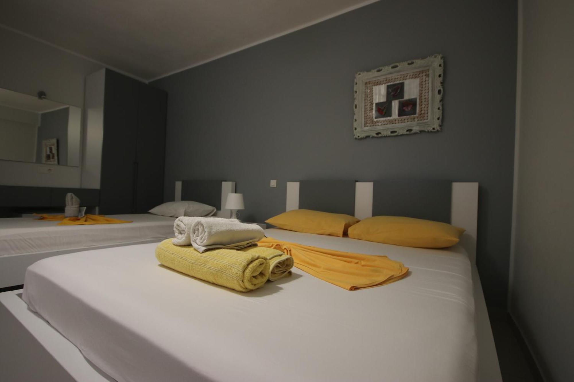 Hotel Potami Beach - Mondi Goro Himarë Dış mekan fotoğraf