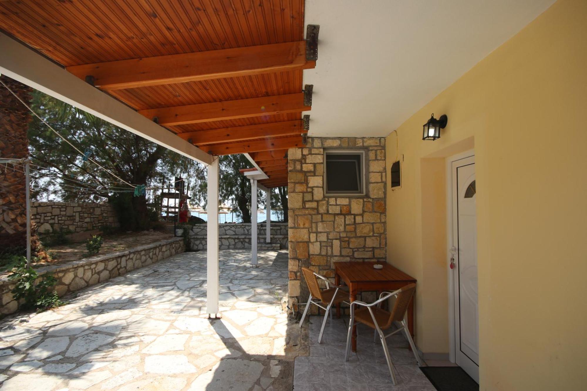 Hotel Potami Beach - Mondi Goro Himarë Dış mekan fotoğraf